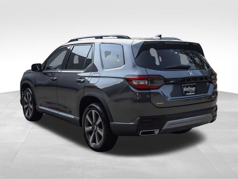 Used 2023 Honda Pilot Touring image 11