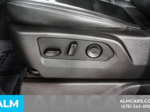Used 2025 GMC Sierra 1500 SLT RWD image 27