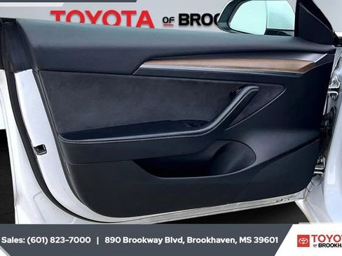 Used 2022 Tesla Model 3 Long Range image 16