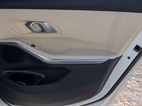 Used 2021 BMW 330i Sedan w/ Convenience Package image 17