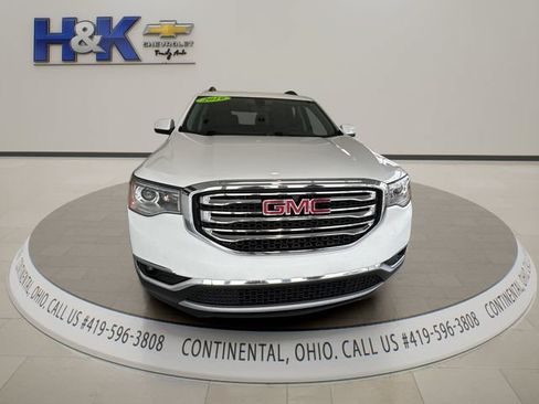 Used 2019 GMC Acadia SLE w/ Driver Alert Package I FWD image 2