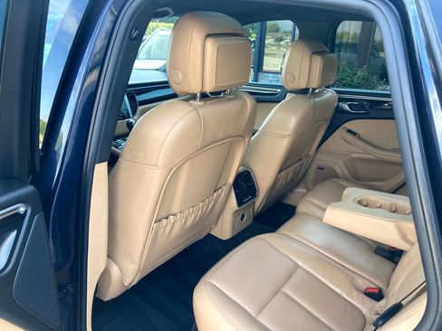 Used 2018 Porsche Macan S AWD/4WD image 12