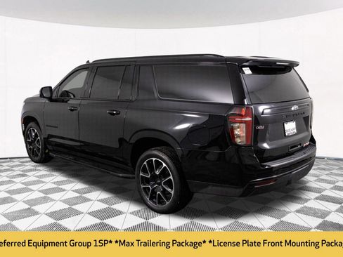 Used 2023 Chevrolet Suburban RST w/ Luxury Package image 13