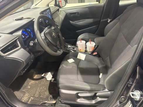 Used 2022 Toyota Corolla LE FWD image 40