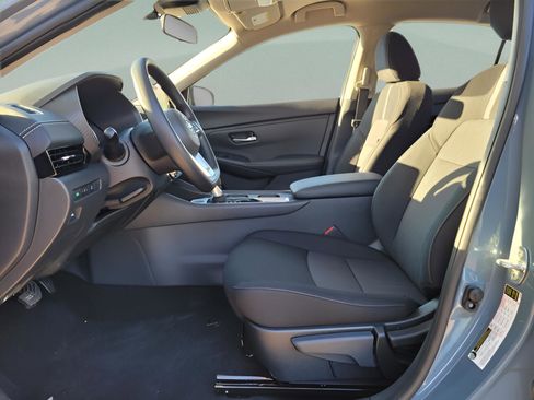 New 2025 Nissan Sentra SV image 6