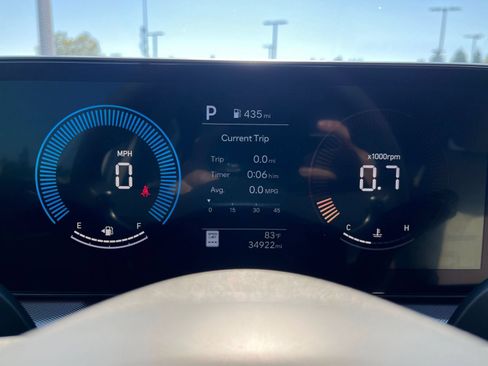 Used 2025 Hyundai Sonata SEL FWD image 41