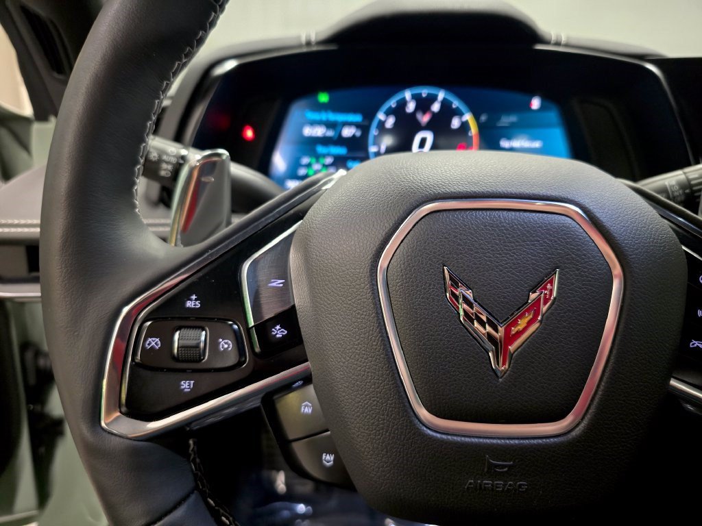 Used 2024 Chevrolet Corvette Stingray Preferred Conv w/ Stealth Interior Trim Package RWD image 24