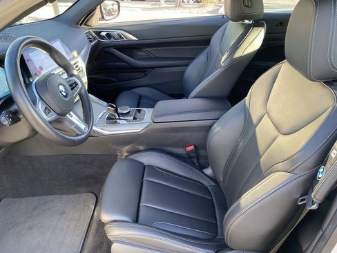 Used 2023 BMW M440i Convertible w/ Premium Package image 17