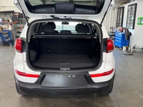 Used 2016 Kia Sportage LX w/ LX Popular Package FWD image 12