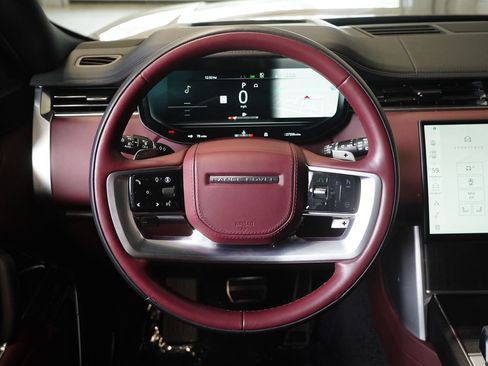 Used 2024 Land Rover Range Rover SE AWD/4WD image 15