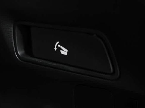 Used 2022 Mitsubishi Outlander ES FWD image 8