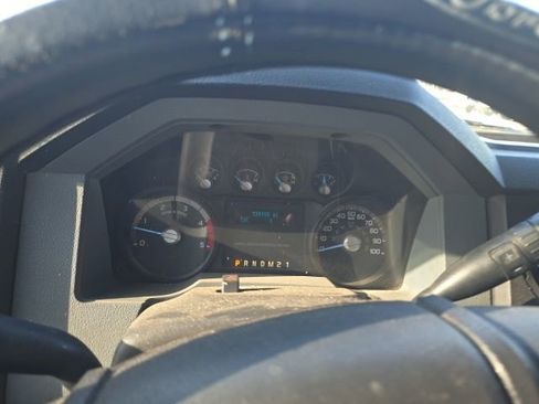 Used 2013 Ford F250 XL w/ PWR Equipment Group AWD/4WD image 13