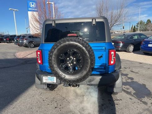 Used 2023 Ford Bronco Wildtrak image 4