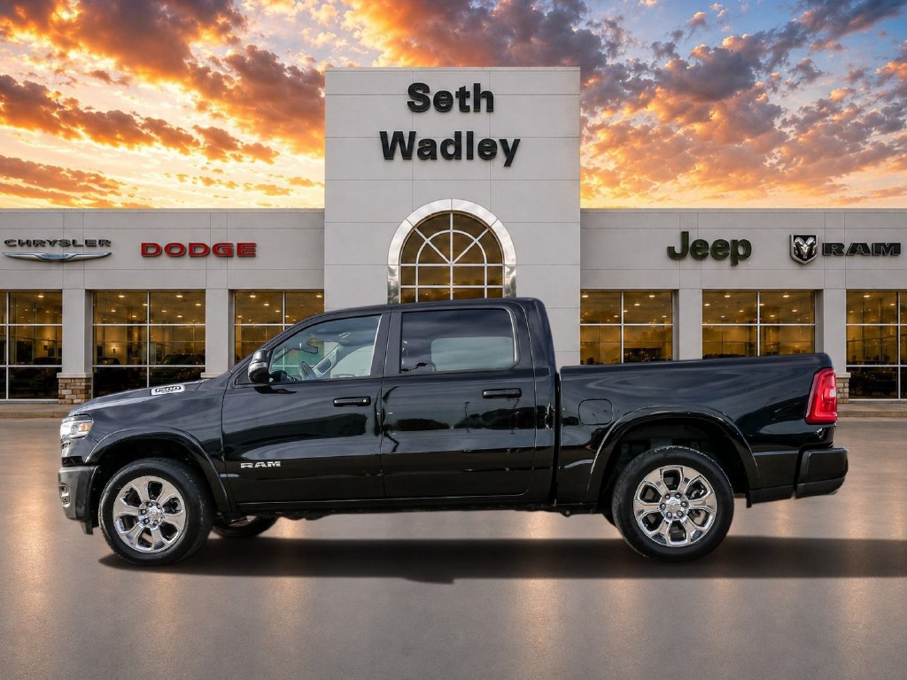 Used 2025 RAM 1500 Big Horn AWD/4WD image 4