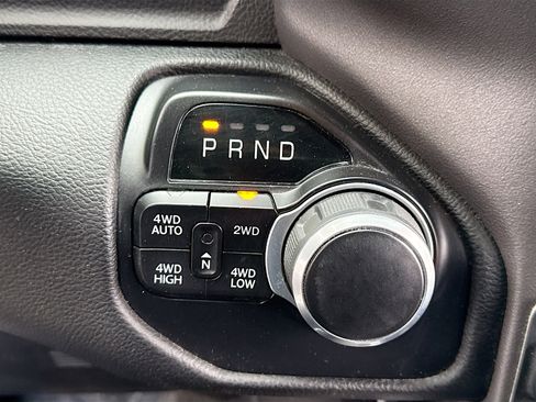 Used 2021 RAM 1500 Big Horn image 12