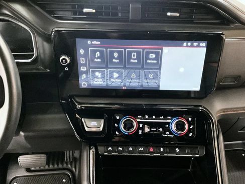 Certified 2024 GMC Sierra 1500 AT4 w/ Technology Package AWD/4WD image 13