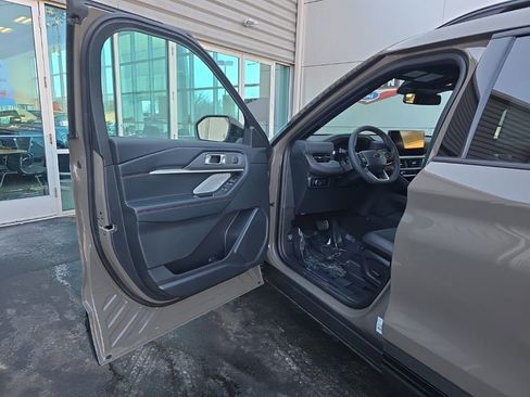 New 2026 Ford Explorer ST w/ Sun And Sound Package AWD/4WD image 8