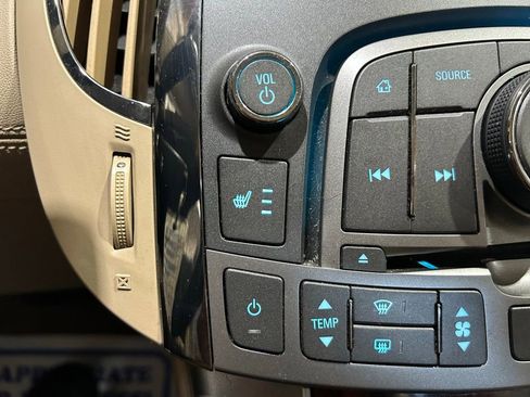 Used 2013 Buick LaCrosse Leather FWD image 29