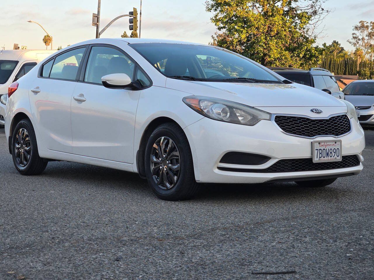 Used 2014 Kia Forte LX FWD image 7