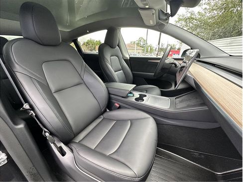 Used 2025 Tesla Model Y Long Range AWD/4WD image 15