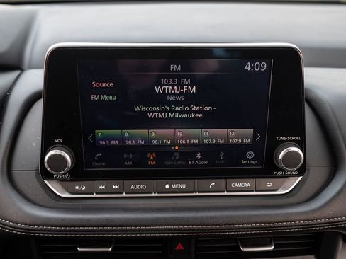 Used 2024 Nissan Rogue SV AWD/4WD image 26