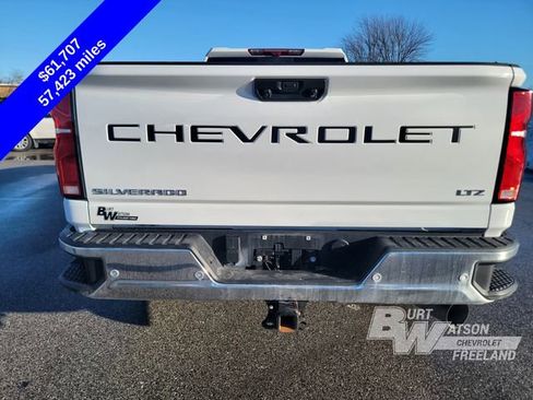 Used 2025 Chevrolet Silverado 2500 LTZ w/ LTZ Plus Package image 5