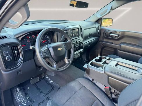 Used 2019 Chevrolet Silverado 1500 Custom w/ Custom Value Package RWD image 12