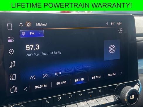 Used 2024 Chevrolet Colorado LT w/ LT Convenience Package III RWD image 9