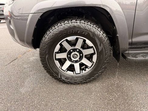 Used 2020 Toyota 4Runner TRD Off-Road image 9