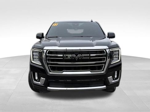 Certified 2023 GMC Yukon SLT w/ SLT Premium Package AWD/4WD image 8