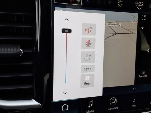 New 2026 Chrysler Pacifica Limited w/ S Appearance Package image 23