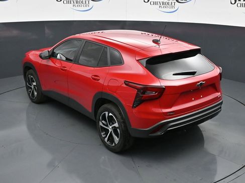 Used 2026 Chevrolet Trax RS image 13