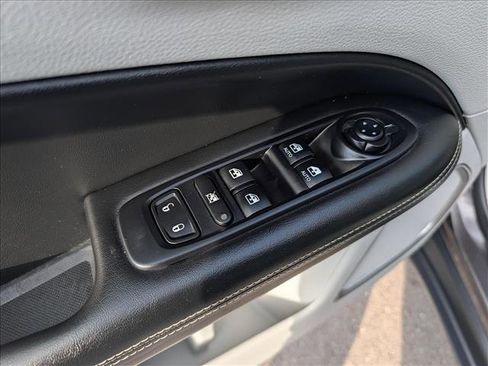 Used 2020 Jeep Compass Latitude w/ Safety & Security Group AWD/4WD image 28