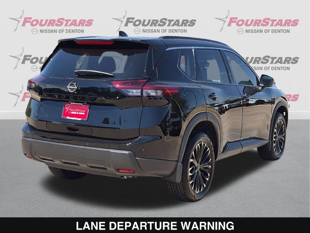 New 2026 Nissan Rogue Dark Armor FWD image 4