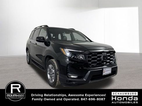 Used 2023 Honda Passport TrailSport image 3