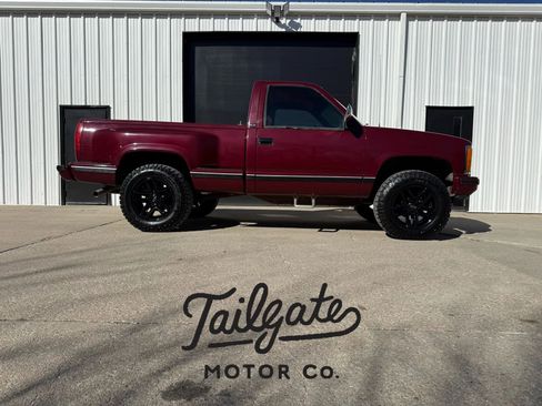 Used 1993 GMC Sierra 1500 4x4 Regular Cab image 1