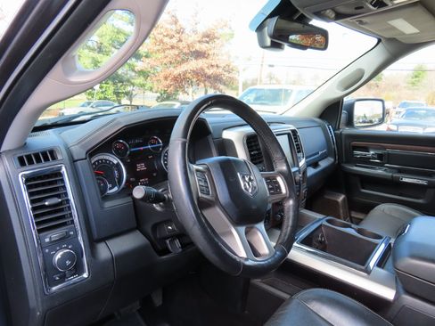 Used 2014 RAM 1500 Laramie w/ Convenience Group image 17