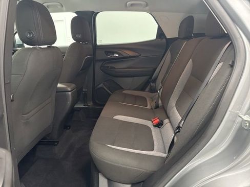 Used 2025 Chevrolet TrailBlazer LT FWD image 24