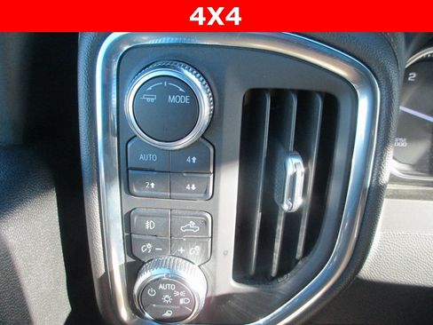 Certified 2022 GMC Sierra 3500 AT4 w/ AT4 Preferred Package image 30