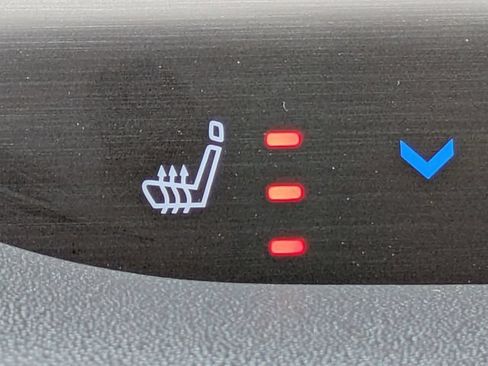 New 2026 Nissan Leaf Platinum+ w/ Cargo Package (Platinum+) FWD image 28