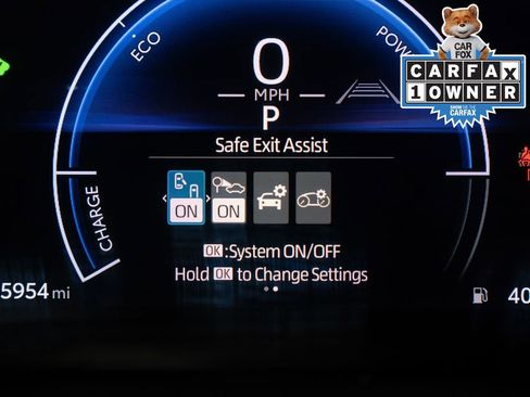 Used 2025 Toyota Camry SE FWD image 19