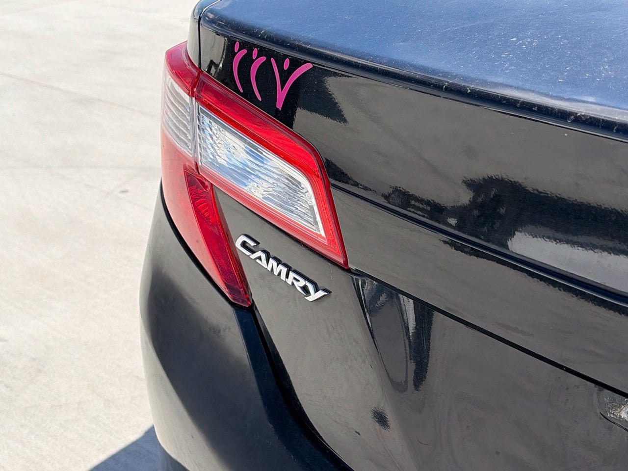 Used 2014 Toyota Camry LE FWD image 4