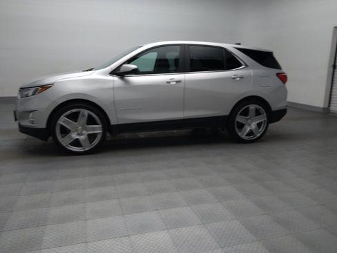 Used 2021 Chevrolet Equinox LT image 3