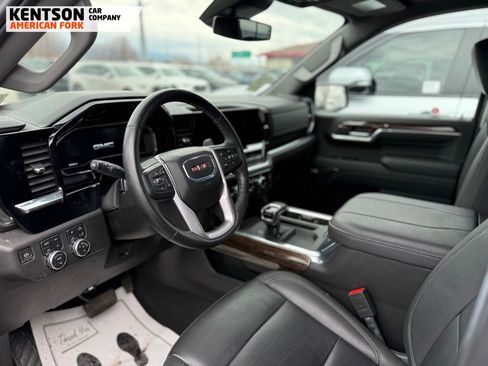 Used 2024 GMC Sierra 1500 Elevation w/ Elevation Premium Package image 3