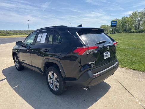 Used 2024 Toyota RAV4 XLE FWD image 7