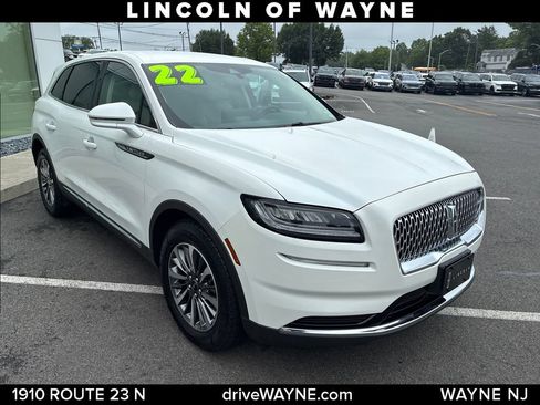 Certified 2022 Lincoln Nautilus AWD w/ Premium Package image 10