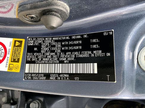 Used 2018 Toyota Highlander XLE AWD/4WD image 35