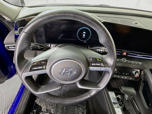 Certified 2023 Hyundai Elantra Limited FWD image 23