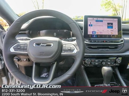 New 2025 Jeep Compass Limited w/ High Altitude Package image 9