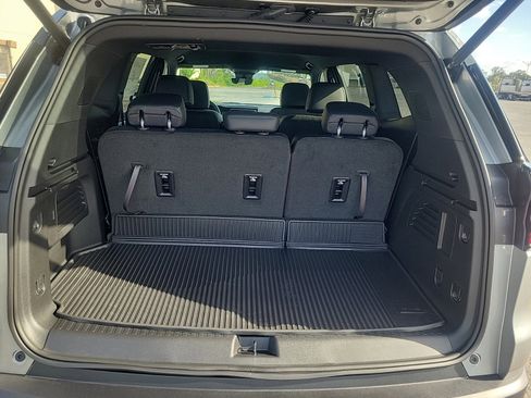 New 2026 GMC Acadia Elevation w/ Elevation Premium Package image 7